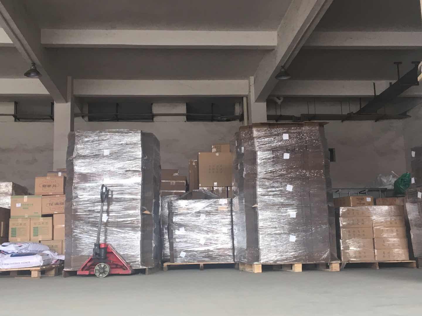 物流货物装车作业现场